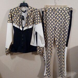 Women's leisure pant suit